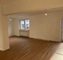 Düsseldorf-Altstadt: Provisionsfrei für den Mieter! Frisch sanierte Bürofläche in Seitenstraße!