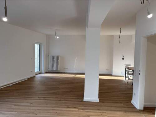 Blick in den großen Raum - 