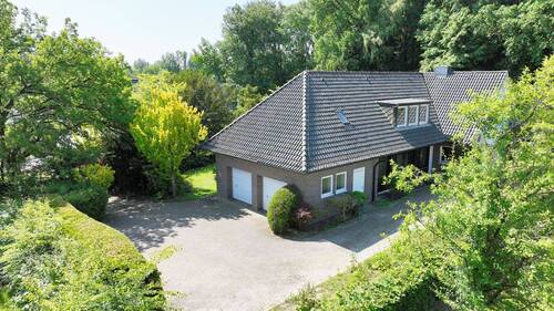 Außenansicht - Einfamilienhaus mit 223,00 m² in Bremen zum Kaufen