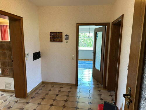 Flurbereich - 7 Zimmer Einfamilienhaus in Hüttisheim