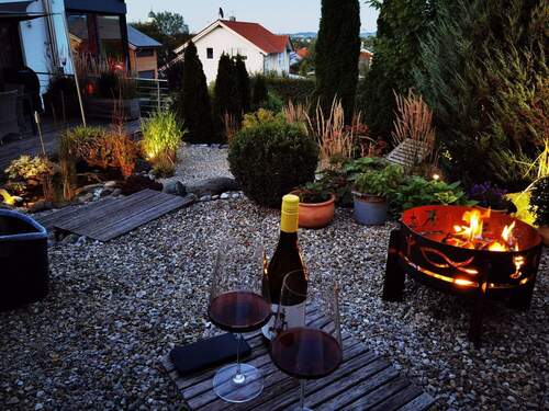 1 Garten oberer Sitzplatzbereich mit Feuerschale - 