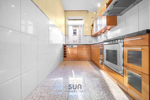 GAGGENAU KÜCHE - Etagenwohnung mit 80,00 m&sup2; in Frankfurt am Main zum Kaufen