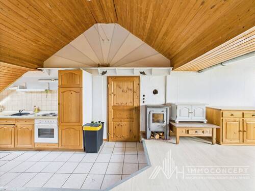 CAM04062G0-PR0038-STILL022 - 