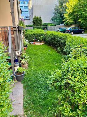 Gartenanteil - Zentrum SüdOst, Wunderschöne 3 Zi.-Whg., 2 Bäder, Südbalkon, Garten, Stellpl., vermietet