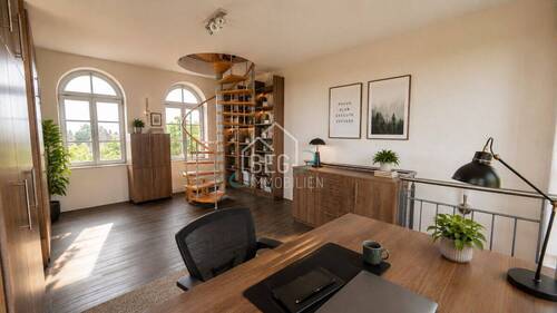 Büro 1. OG mit KI - 
