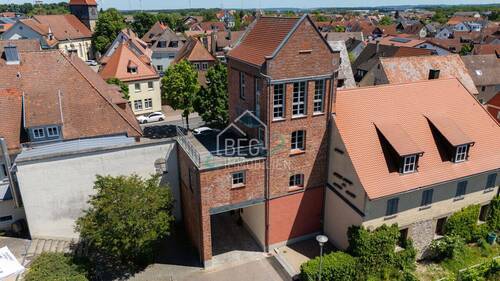 Außenansicht - 5 Zimmer Mehrfamilienhaus, Wohnhaus in Ilshofen