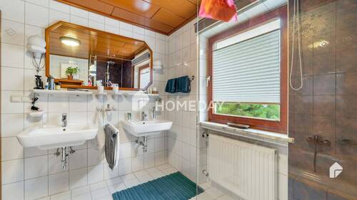 EG Badezimmer 1 - 