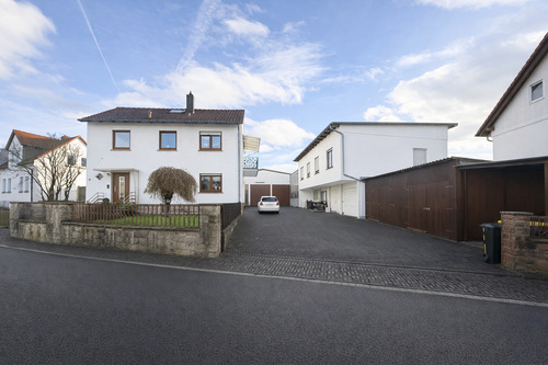 Frontansicht - Vielseitiges Immobilienensemble: Wohnen, Vermieten, Gewerbe & Entwicklungspotenzial auf ca. 2.000 m²