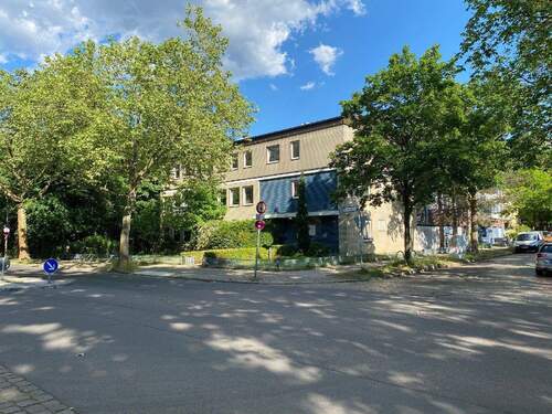 Gebäude - 6 Zimmer Etagenwohnung in Berlin