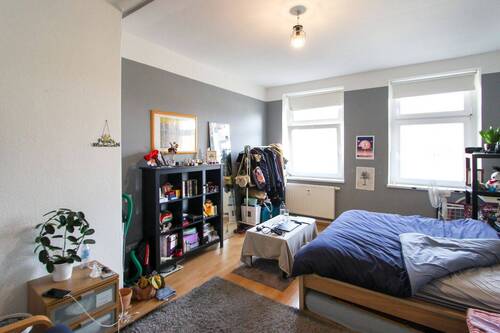 Wohnzimmer - 2 Zimmer Etagenwohnung zum Kaufen in Dresden