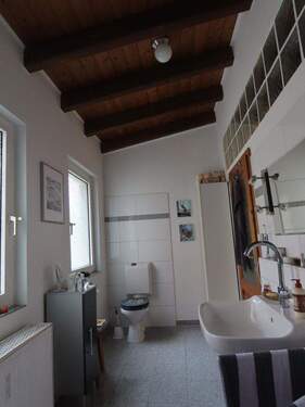 EG Anbau Bad b - 
