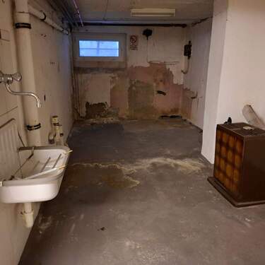 Weitere Räume KG/ Lager - 