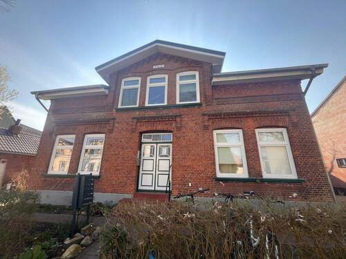 Bild 1 - Mehrfamilienhaus mit Mietsteigerung und Ausbaureserve