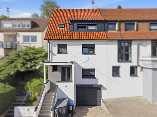 Außenansicht - 5 Zimmer Doppelhaushälfte zum Kaufen in Korb