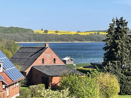 Blick vom Balkon im Sommer - 