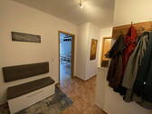 EG Wohnungseingang - 5 Zimmer Mehrfamilienhaus, Wohnhaus zum Kaufen in Groß Sarau