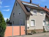 Bild 1 - Einfamilienhaus mit großem Garten & Nebengebäuden in Gondelsheim