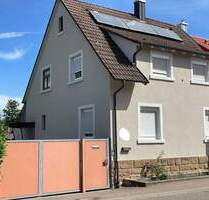 Einfamilienhaus mit großem Garten & Nebengebäuden in Gondelsheim