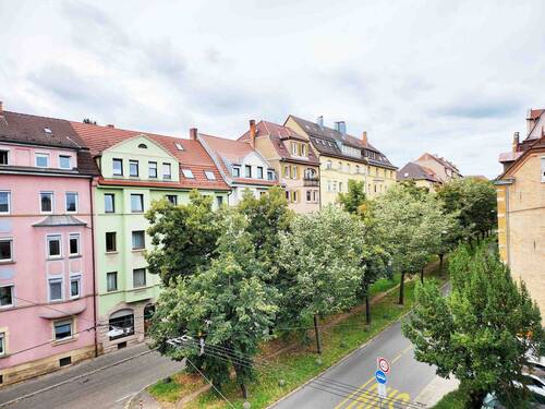 Blick - 3 Zimmer Etagenwohnung zum Kaufen in Stuttgart