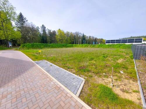 Bauen in Neustrelitz - großzügiges Baugrundstück fußläufig vom Glambecker See entfernt