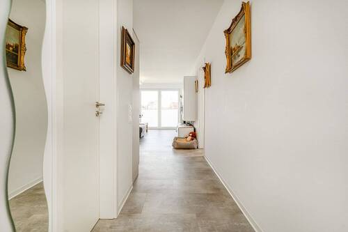 Flur - 3 Zimmer Etagenwohnung zum Kaufen in Esens
