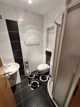 Badezimmer (1) - 2 Zimmer Etagenwohnung zur Miete in Möhrendorf