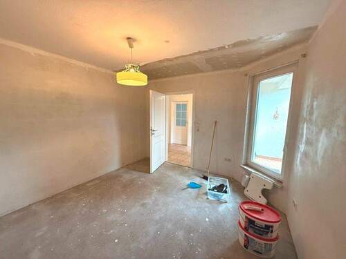 Arbeits- oder Kinderzimmer - 