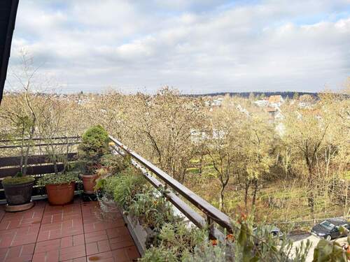 Ausblick - 3 Zimmer Etagenwohnung in Stuttgart