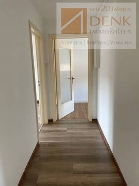 Flur - 2 Zimmer Etagenwohnung in Kitzingen