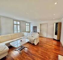 Traumhafte Altbauetage in City-Lage - Stuttgart Mitte