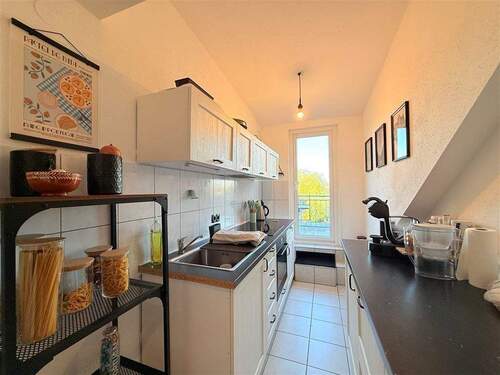 Küche mit Zugang zur Dachterrasse - 