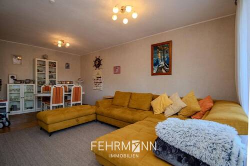 Wohn- und Esszimmer-01 - 