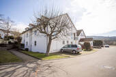 Wohngebäude - Bezaubernd-gemütliche 4,5-Zimmer Maisonette - Wohnung in Oberuhldingen