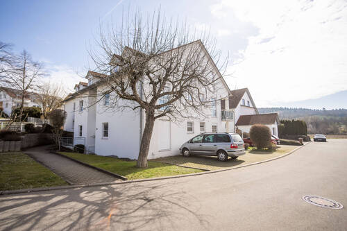 Wohngebäude - Bezaubernd-gemütliche 4,5-Zimmer Maisonette - Wohnung in Oberuhldingen