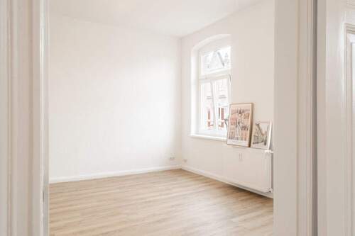 Wohnzimmer - Etagenwohnung mit 71,00 m² in Schwerin zum Kaufen