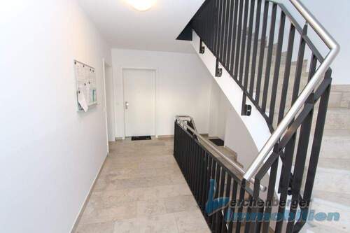 Flur - Mehrfamilienhaus, Wohnhaus mit 629,00 m&sup2; in Deggendorf zum Kaufen