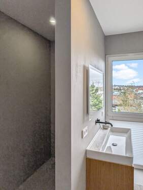 Badezimmer OG - Werz Immobilien - 