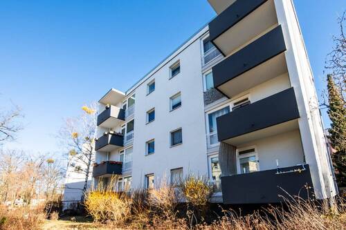 Fassade - 3 Zimmer Etagenwohnung zum Kaufen in Berlin