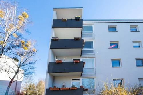 Fassade - 3 Zimmer Etagenwohnung in Berlin