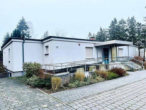 Außenansicht - 7 Zimmer Mehrfamilienhaus, Wohnhaus zum Kaufen in Friesack