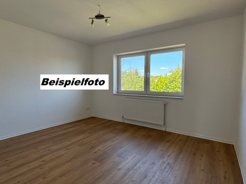 Beispielfoto - gleiche Ausstattung - modernisierte DHH + Garten + Carport + Lübesse zu vermieten