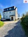 Rückansicht & Hauseingang - Mehrfamilienhaus, Wohnhaus mit 222,00 m² in Deutschneudorf / Deutscheinsiedel zum Kaufen