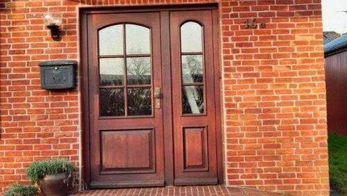 Eingangstür - 5 Zimmer Einfamilienhaus zum Kaufen in Nordhastedt