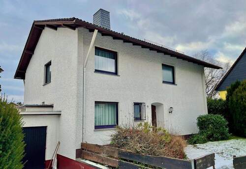 Vorderansicht - 8 Zimmer Einfamilienhaus zum Kaufen in Friedrichsdorf