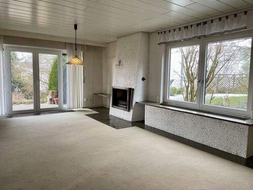 Wohnzimmer - 8 Zimmer Einfamilienhaus in Friedrichsdorf