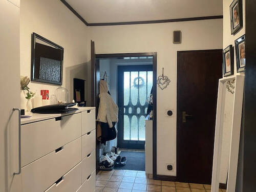 Flur - 4 Zimmer Reihenmittelhaus in Viersen
