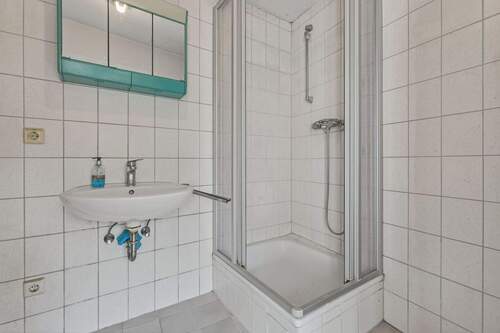 Badezimmer Ansicht 2 - 