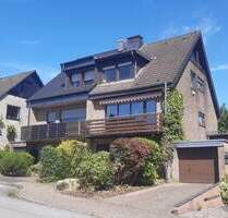 Ihr neues Zuhause in Ratingen-Homberg: Doppelhaushälfte mit Garten und Garage
