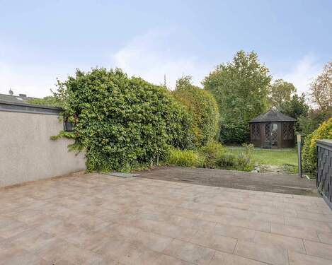 Terrasse - Doppelhaushälfte mit 134,00 m&sup2; in Ratingen zum Kaufen