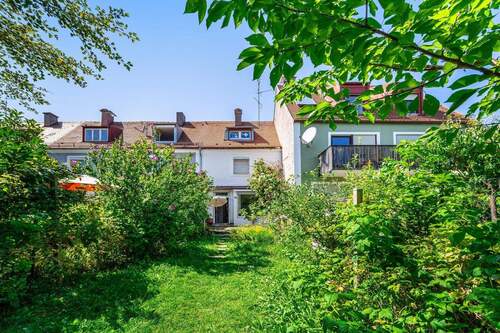 Gewachsener Altbaucharme - 4 Zimmer Reihenmittelhaus zum Kaufen in München